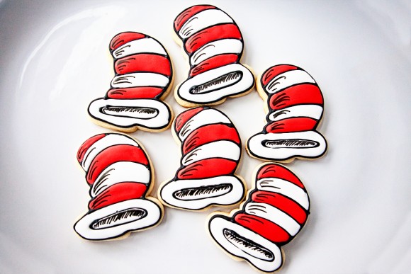 bakedhappy_drseusscatinthehatcookies